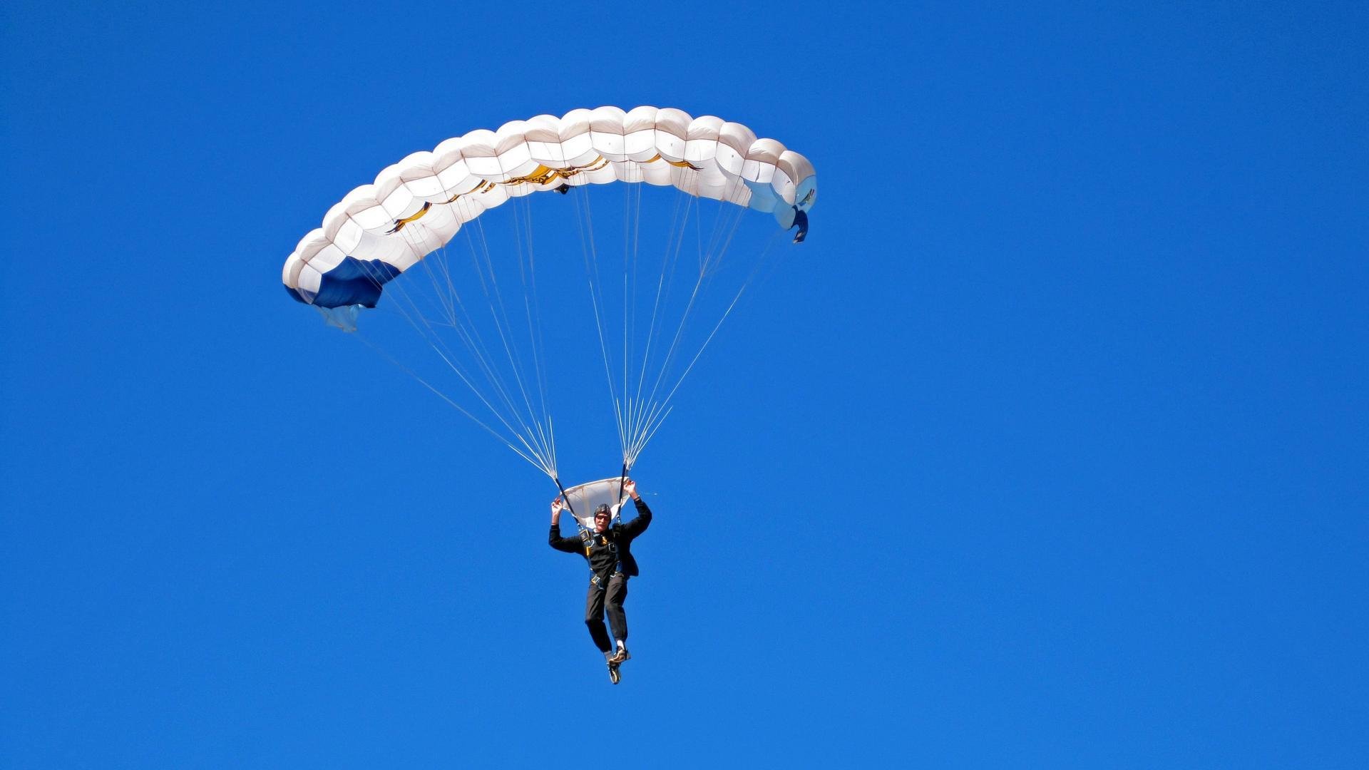 乍得举办大型青少年体育节,乍得举办大型青少年体育节英语